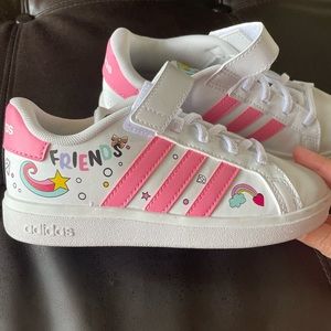 Little Girls Disney Minnie Mouse Grand Court Casual Elastic Lace Sneakers